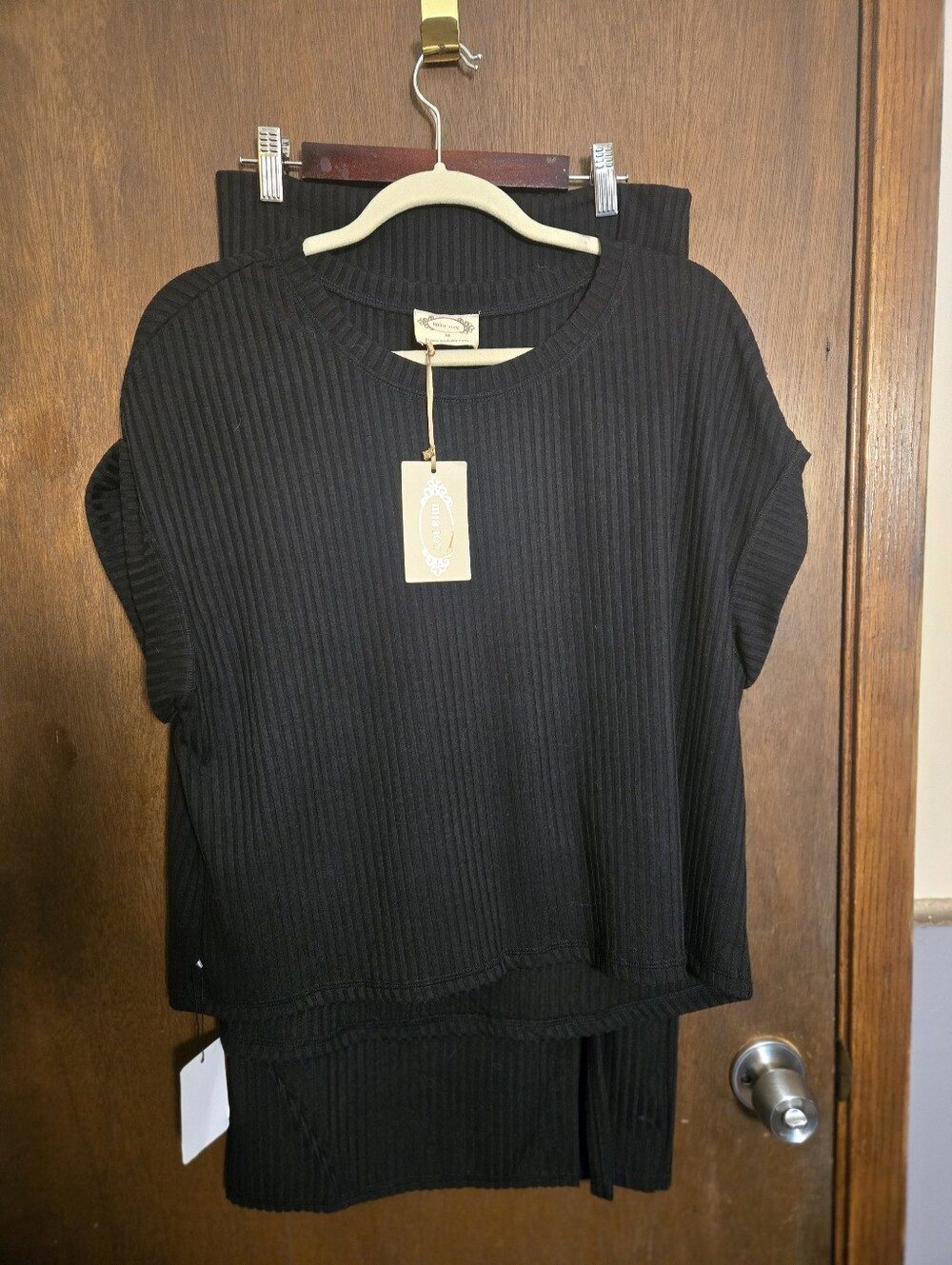 NWT Joyfolie Black Ribbed Short Sleeve Shirt And Pencil Skirt Set Medium